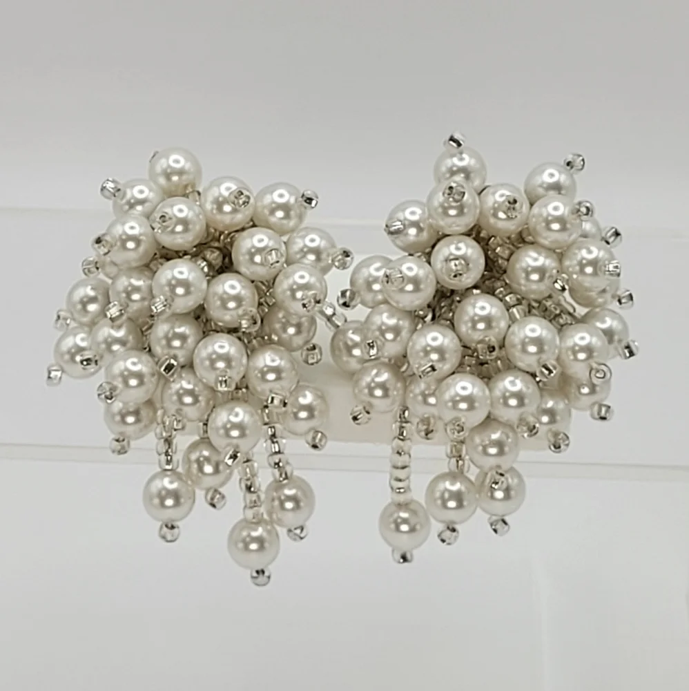 Vintage Faux Pearl Cluster Dangle Earrings Beaded Firework Spray White Silver - Picture 2 of 9